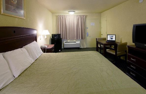 Americas Best Value Inn And Suites North Фрамерз-Бранч Екстер'єр фото
