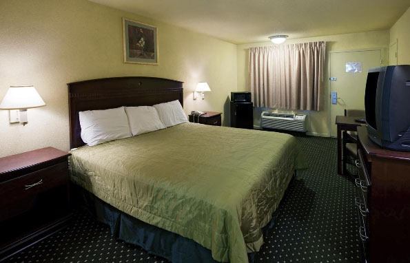 Americas Best Value Inn And Suites North Фрамерз-Бранч Екстер'єр фото